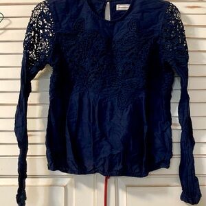 Abercrombie & Fitch Navy Crochet Lace-Detail Long Sleeve Blouse XS used